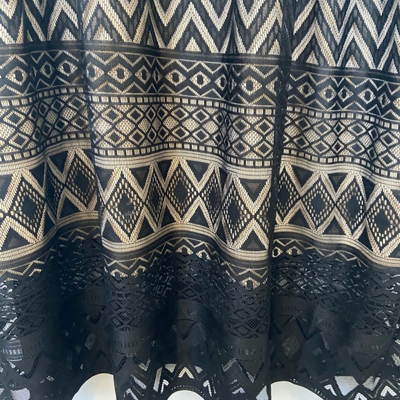 Pretty Laser Detail Dress - Picture 4 of 4